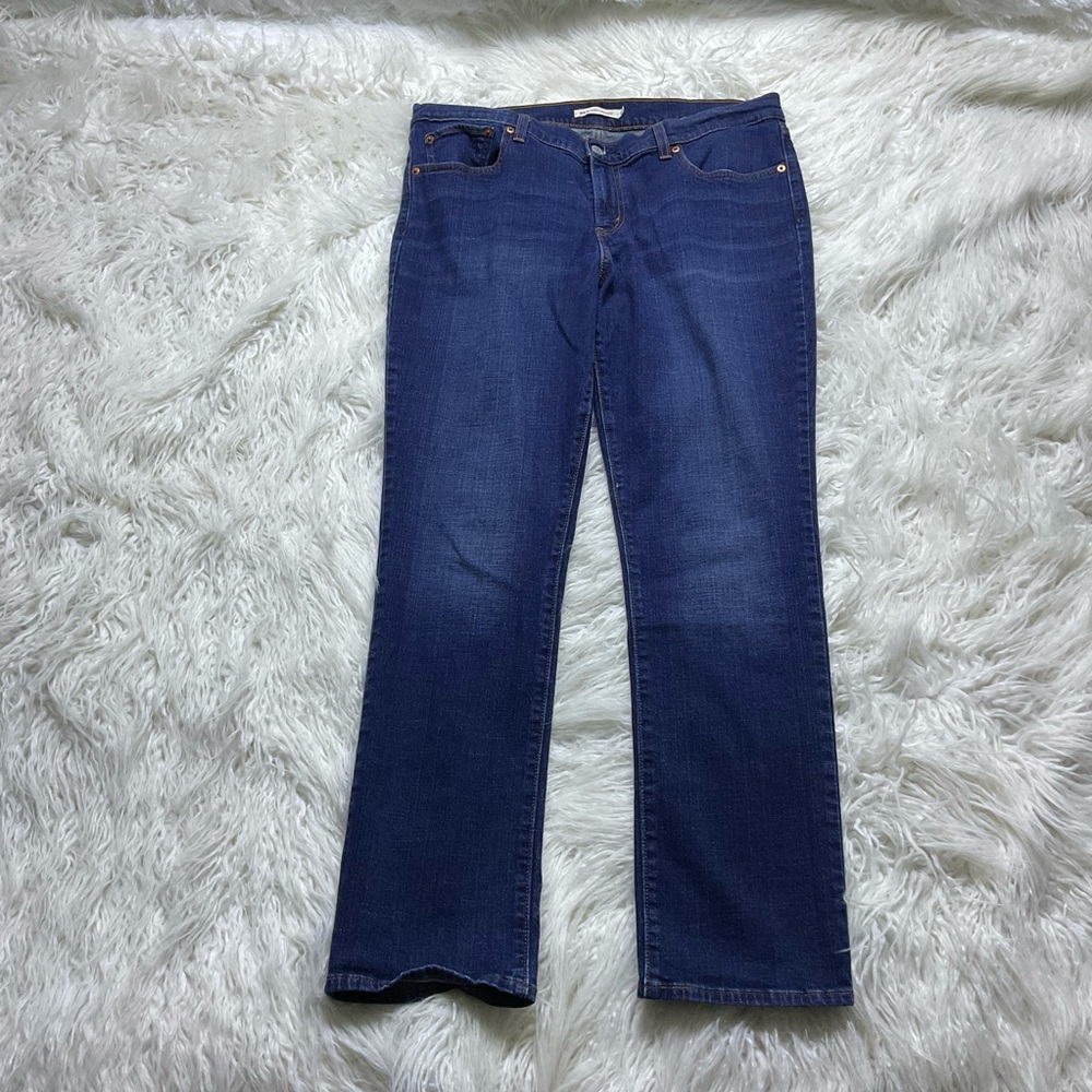 Levi’s 414‎ Relaxed Straight Jeans